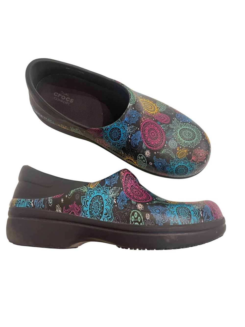 Women’s CROCS Neria Professional Clogs in Multicolor Print - Picture 2 of 6
